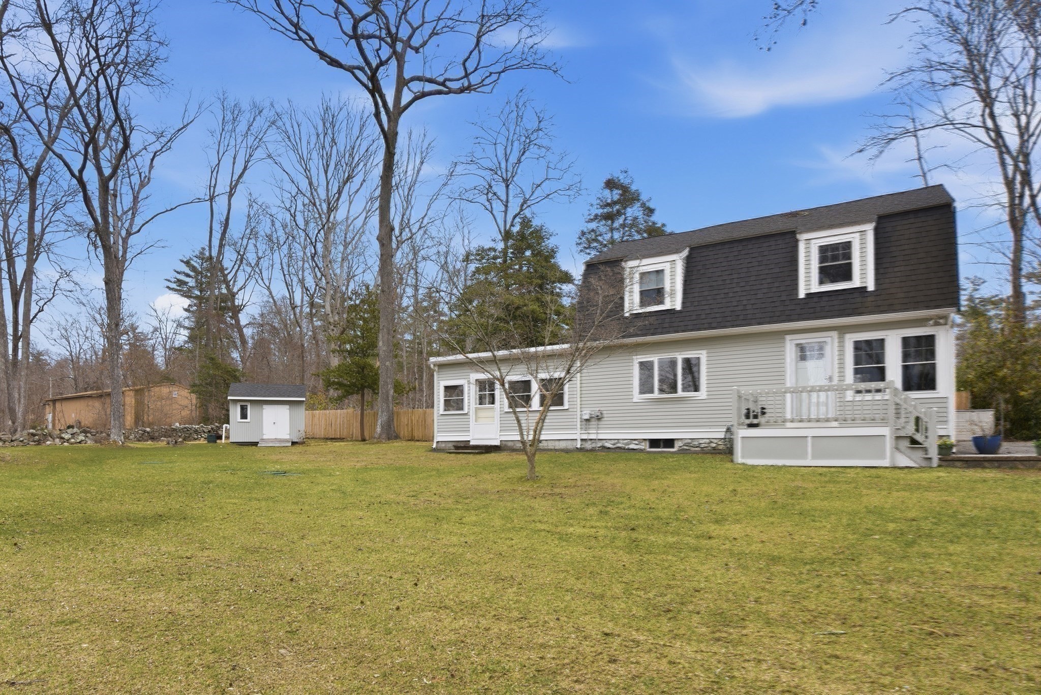 16 Norfolk St. Property Photo 17