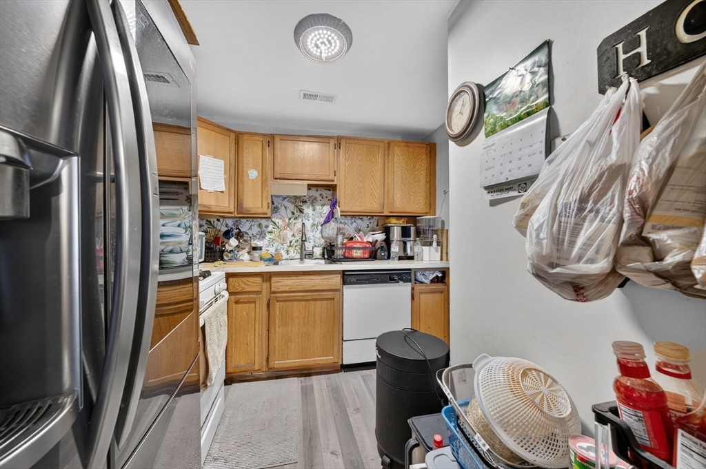 15 Longworth Ave # 226 Property Photo 8