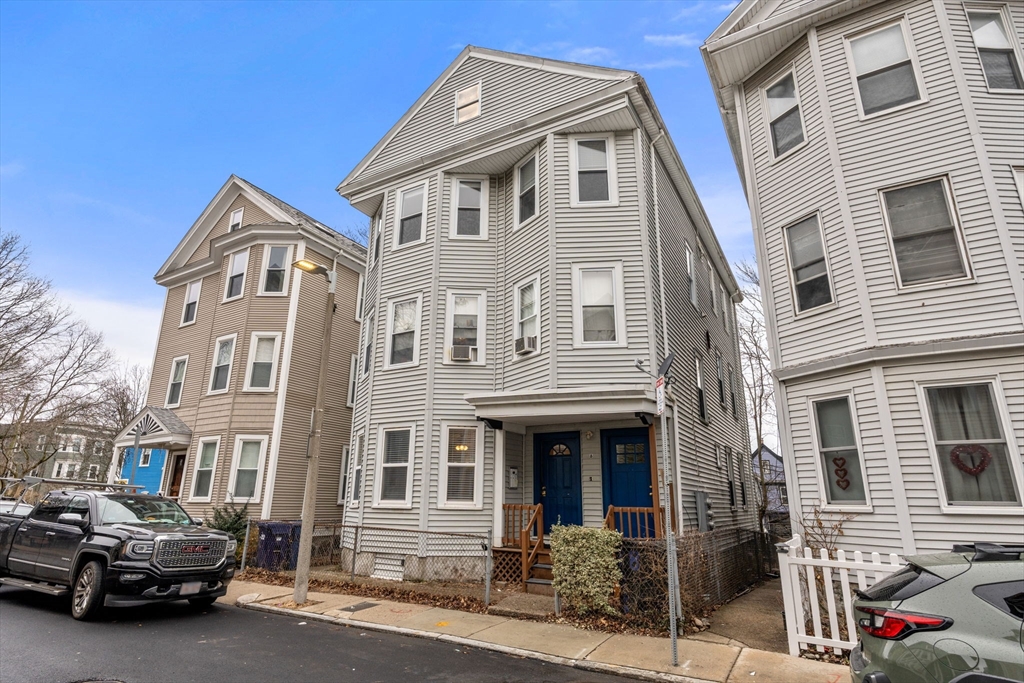 8 Haverford St Property Photo 1