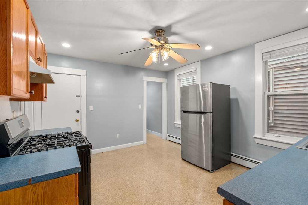 8 Haverford St Property Photo 7