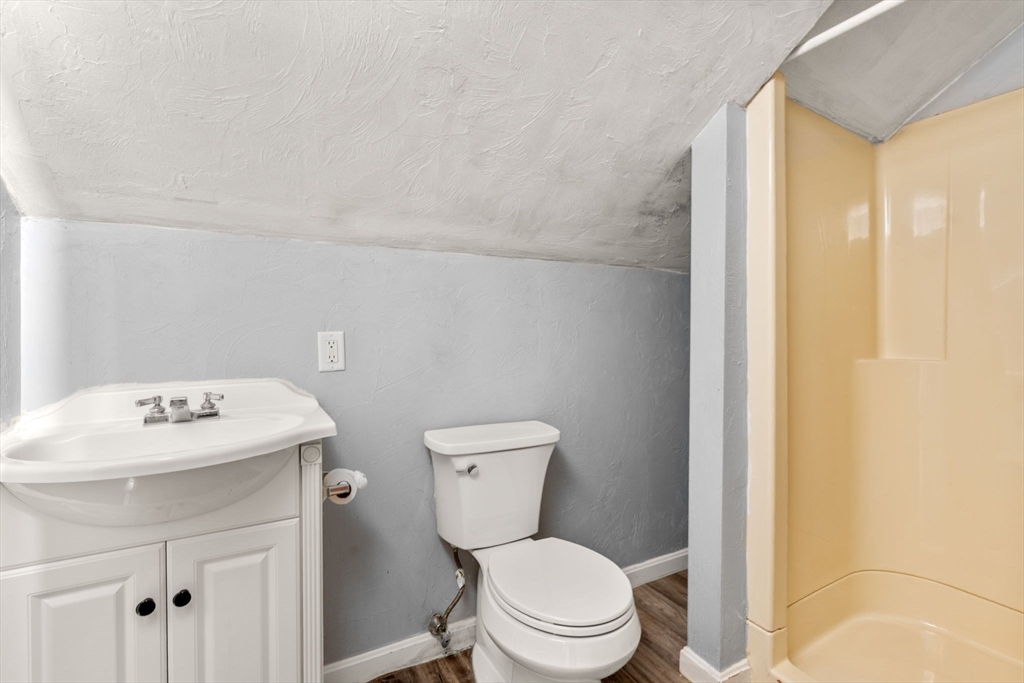 8 Haverford St Property Photo 23