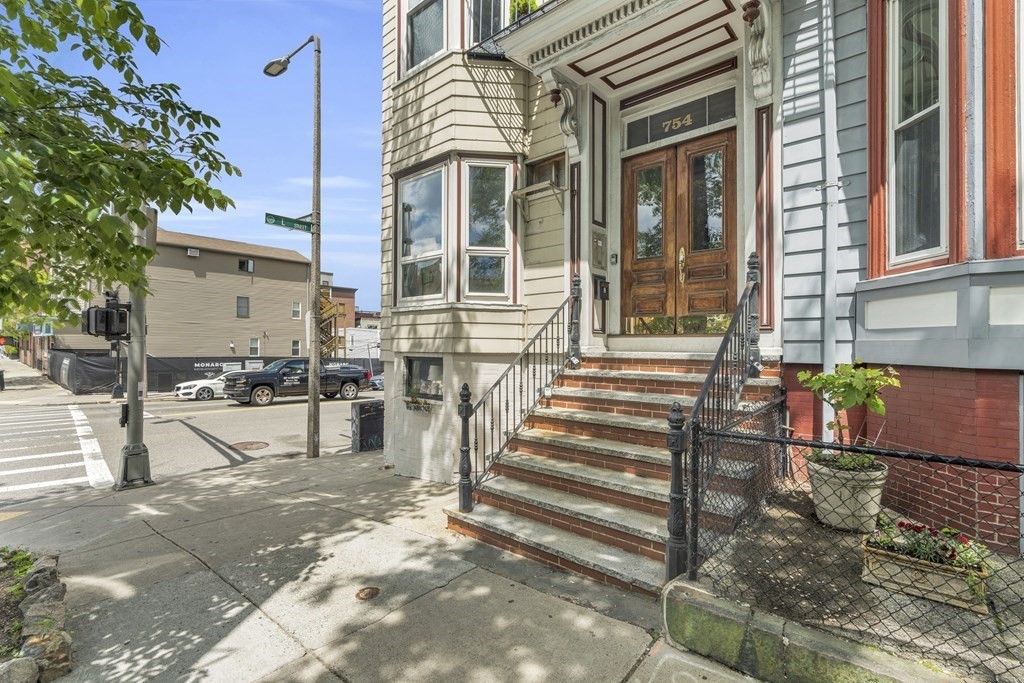 754 E Broadway # 66a Property Photo 7