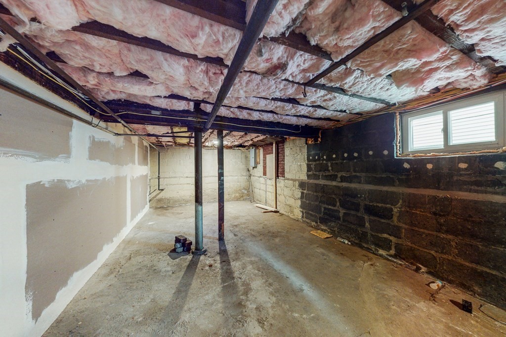 14 Olney St # 1 Property Photo 11