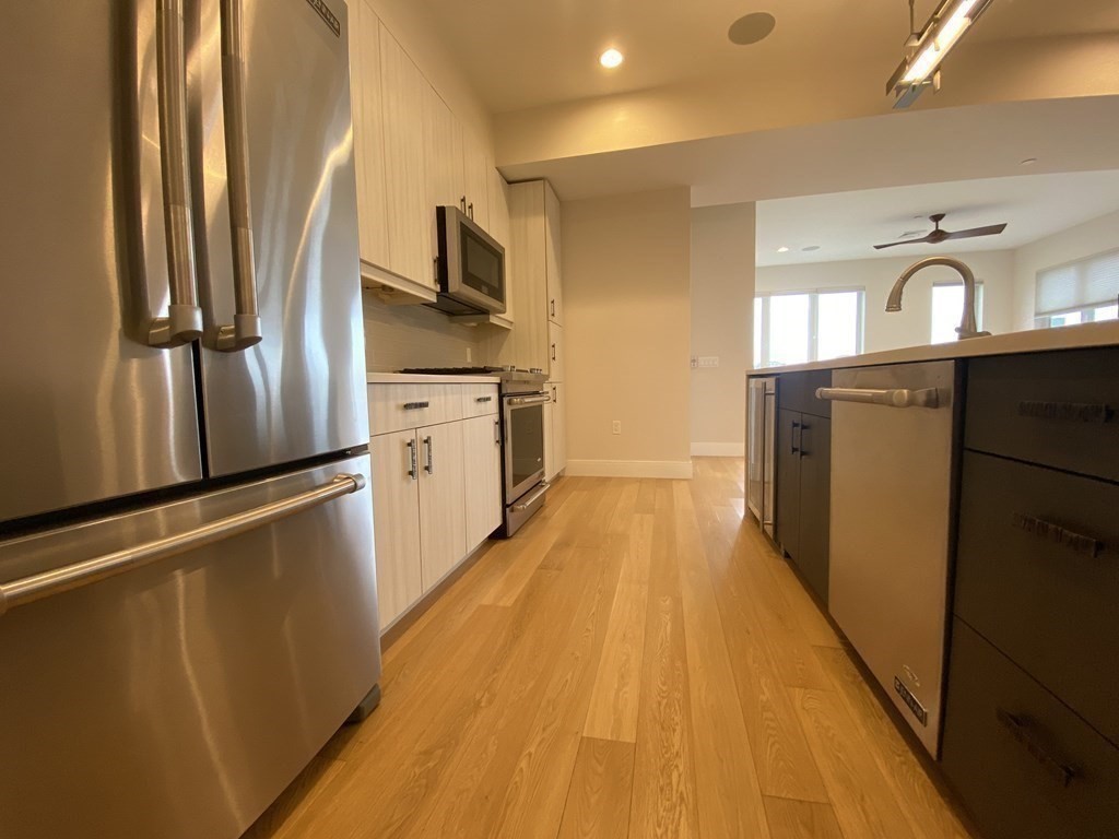 488 Dorchester Ave # 2b Property Photo 7