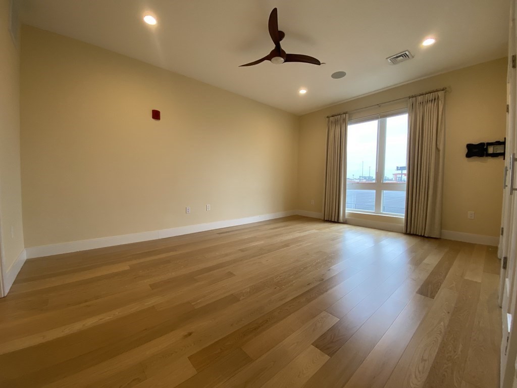 488 Dorchester Ave # 2b Property Photo 8