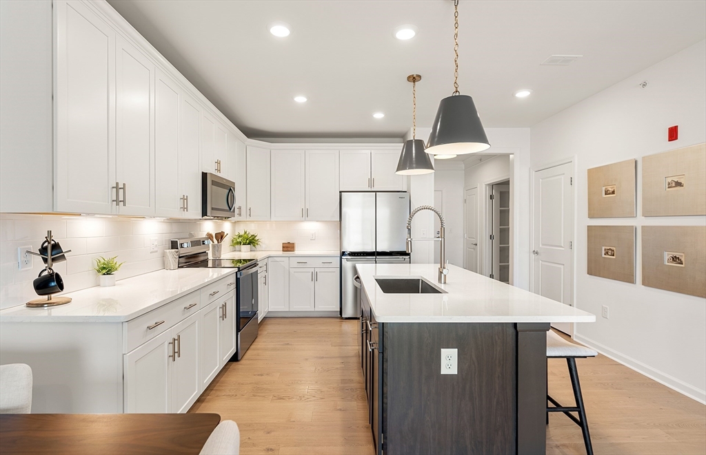 30 Coppersmith Way # 103 Property Photo 4