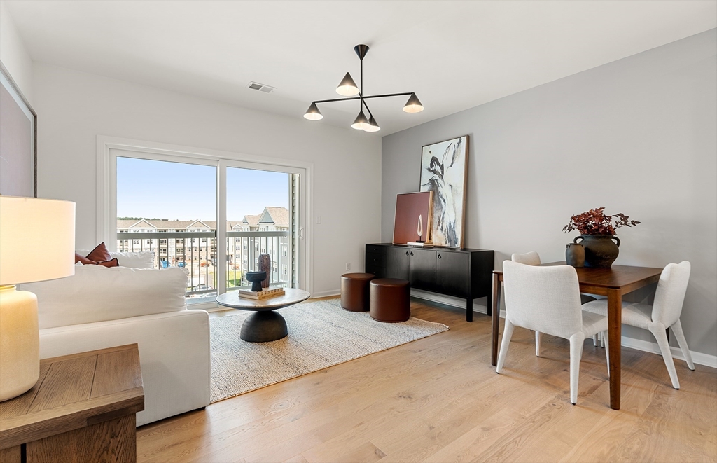 30 Coppersmith Way # 103 Property Photo 9