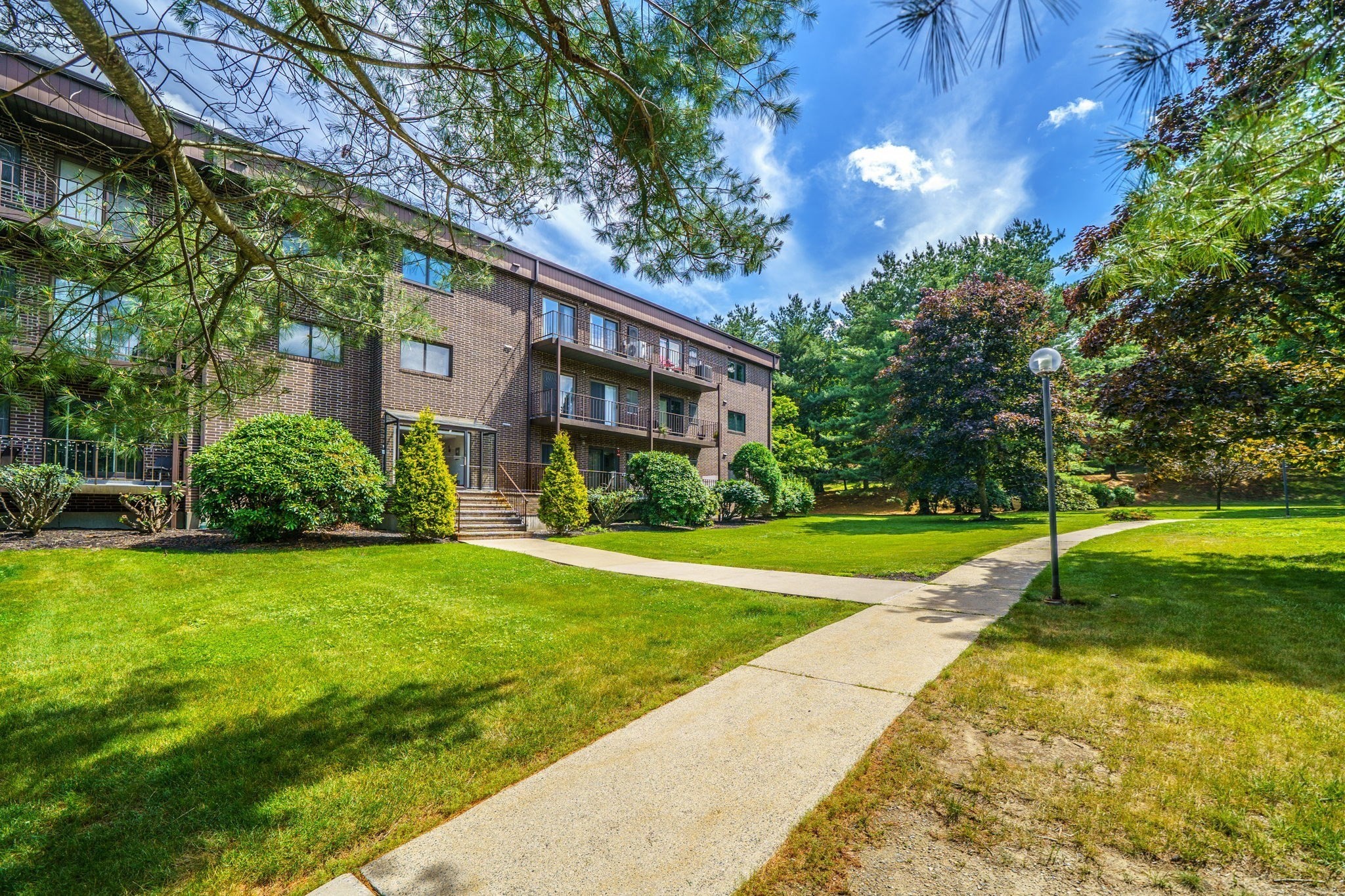 8 Ledgewood Way # 10 Property Photo 1