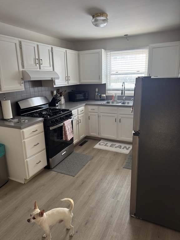 200 Crescent St Property Photo 5