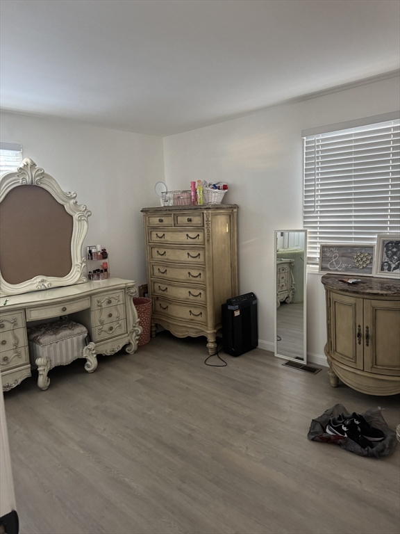 200 Crescent St Property Photo 18