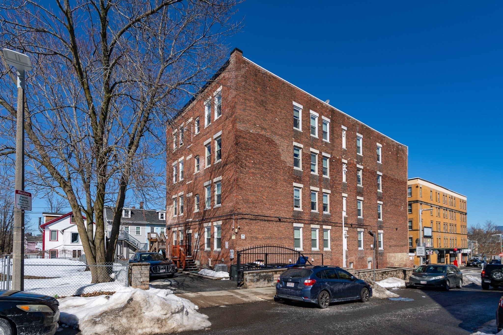 301-305 Dudley Street Property Photo 3