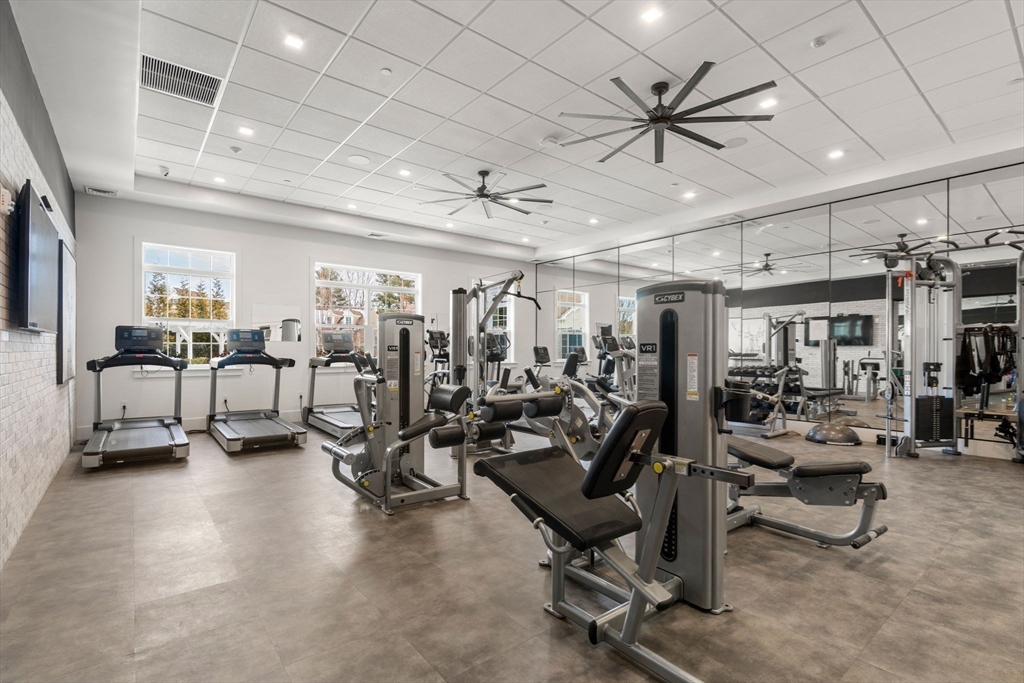 8 Glen Ellen Blvd # 8 Property Photo 30