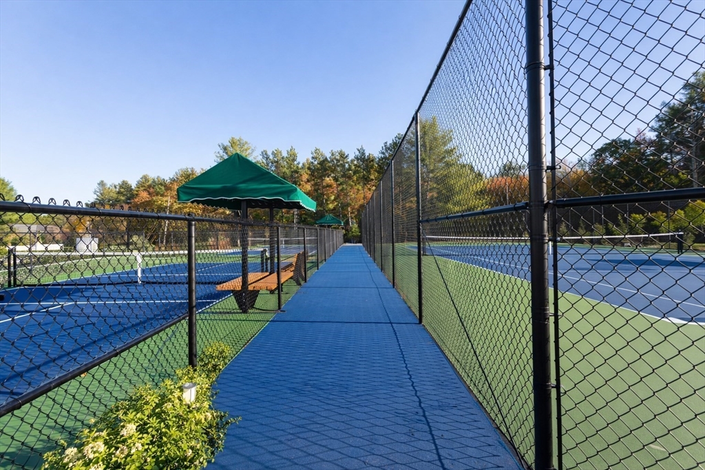 8 Glen Ellen Blvd # 8 Property Photo 34