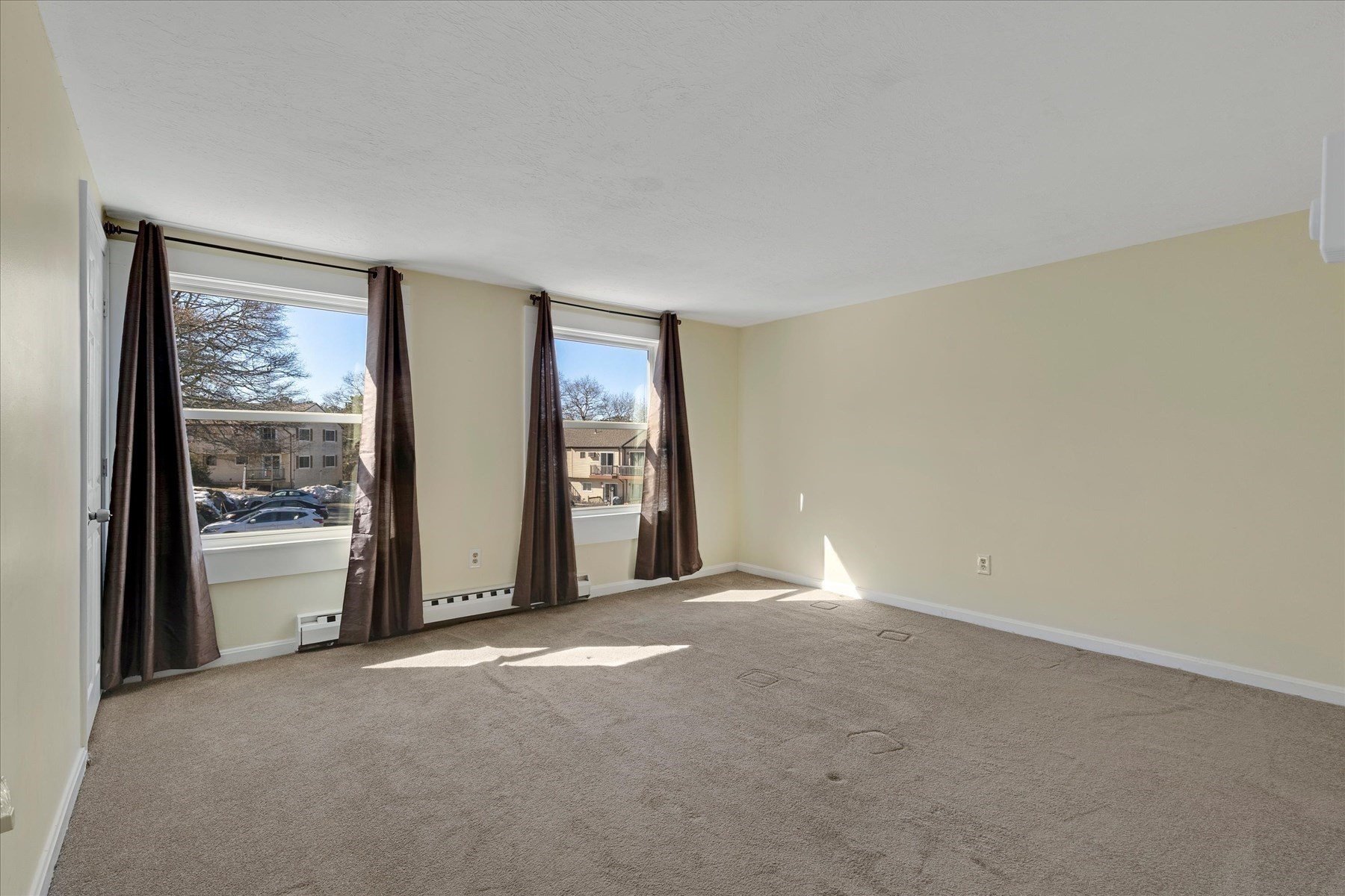 405 Village Dr # 405 Property Photo 26