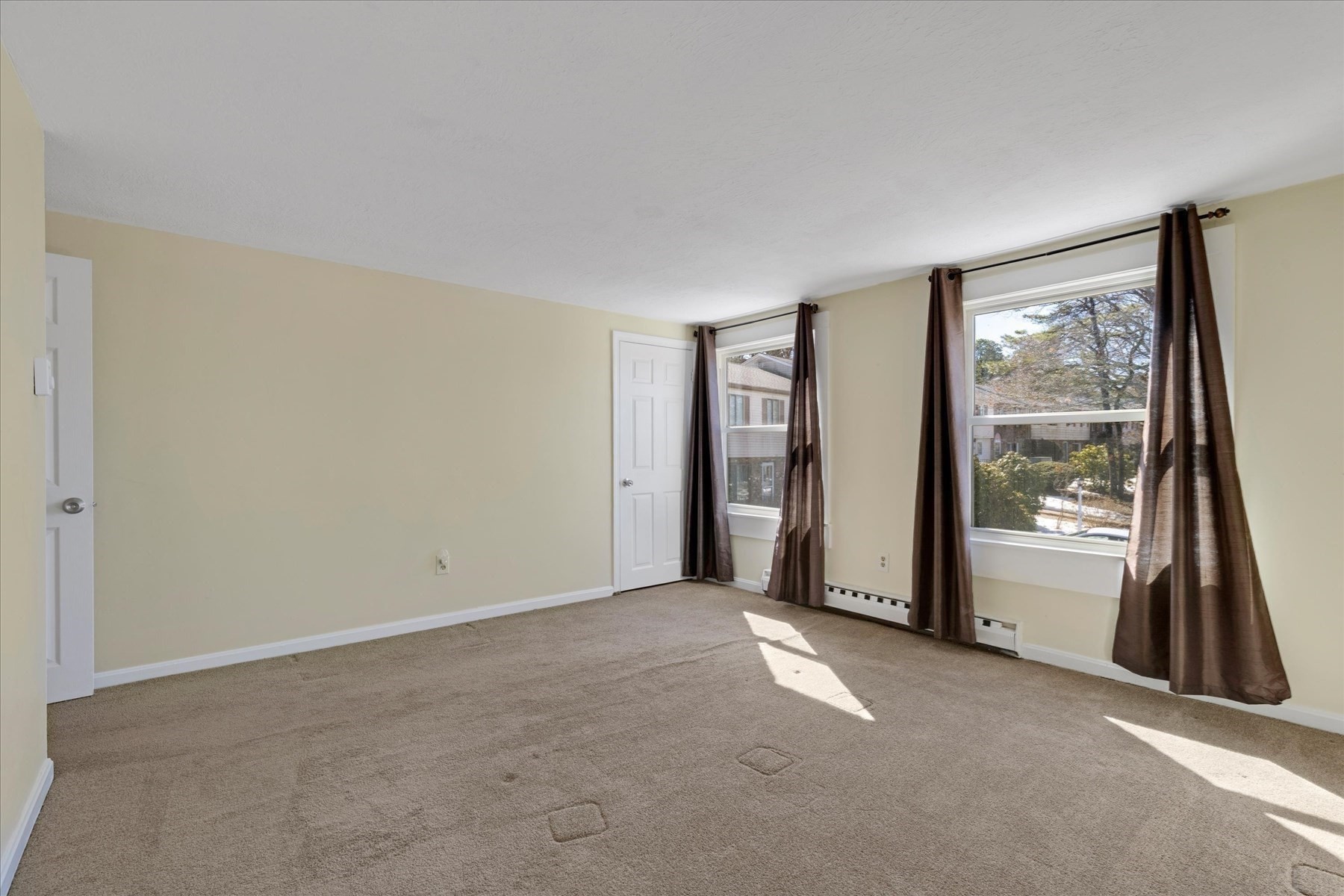 405 Village Dr # 405 Property Photo 27