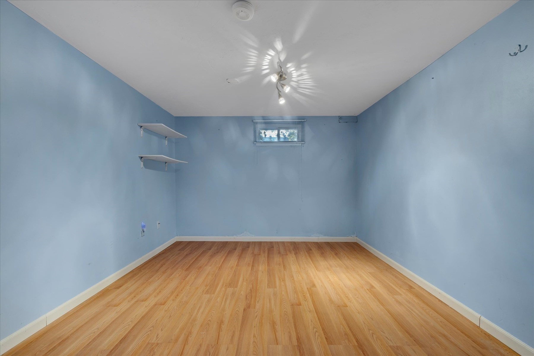 405 Village Dr # 405 Property Photo 31