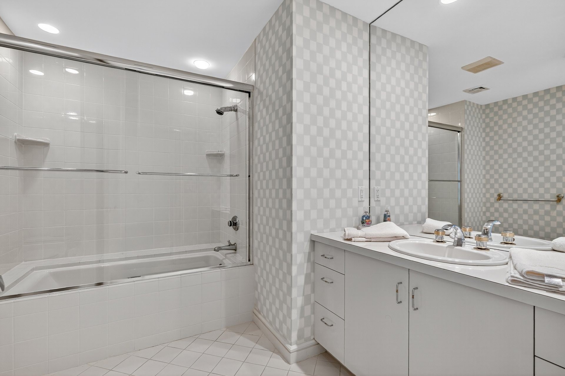40 Triton Way Property Photo 29