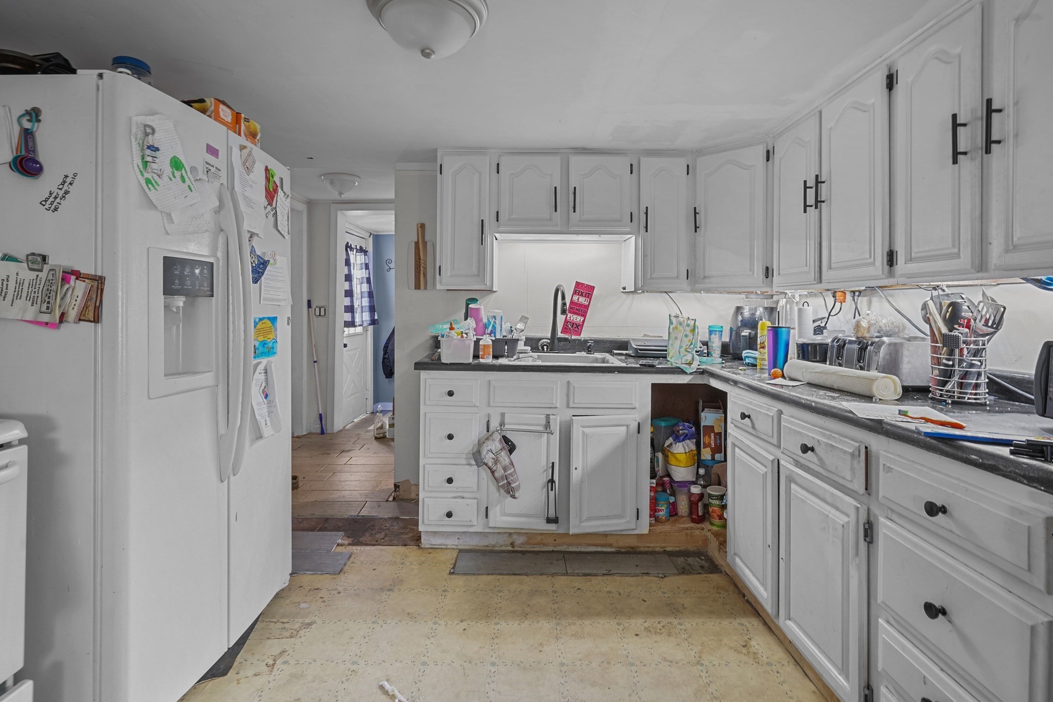42 Taunton Ave Property Photo 2