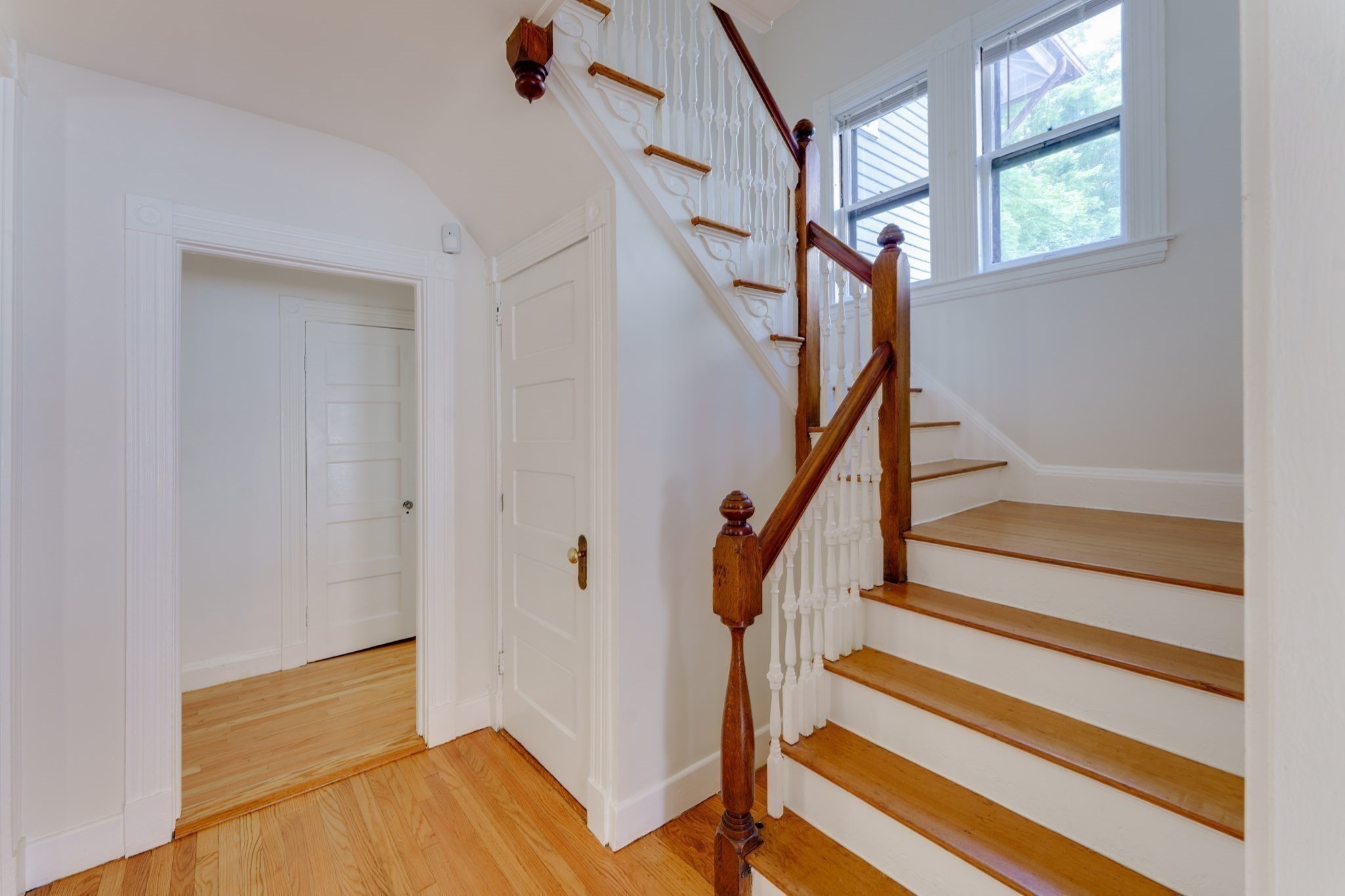 30 Firglade Ave Property Photo 6