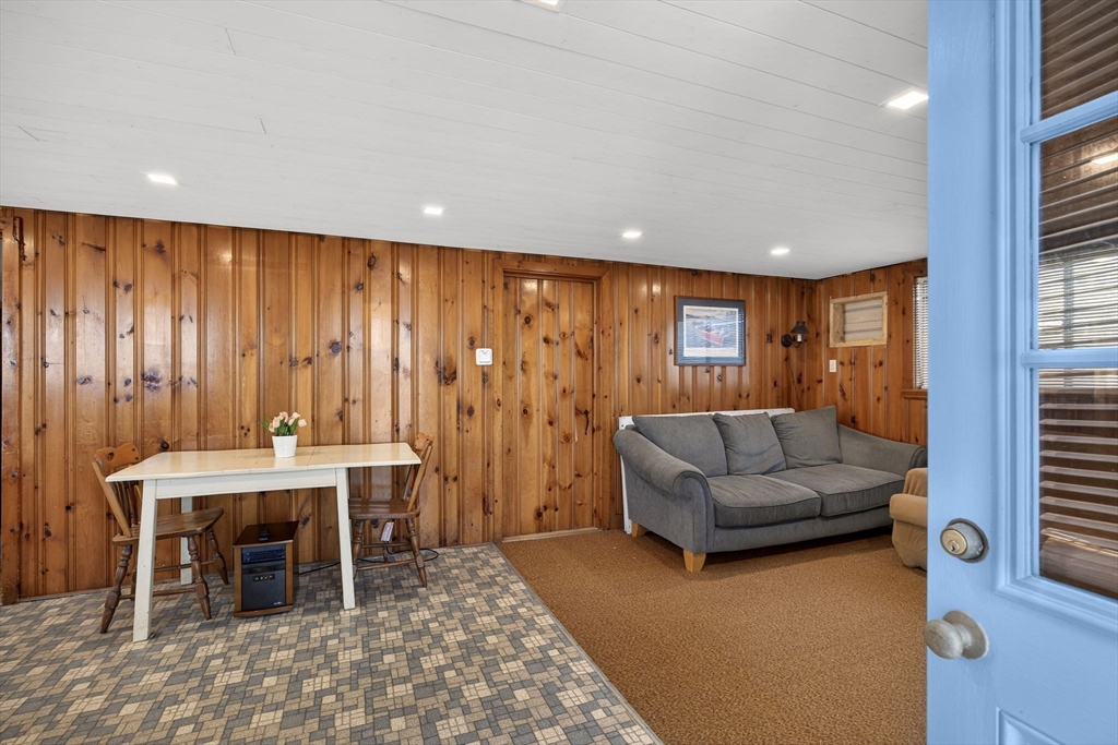 4 Freeman Avenue Property Photo 5