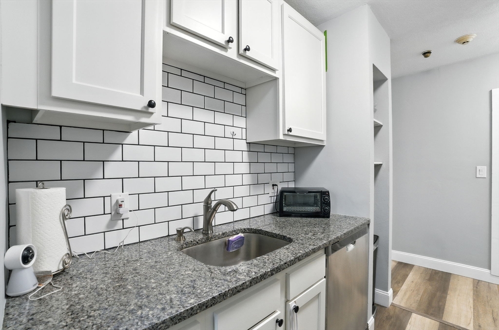 101 Waite Street # B5 Property Photo 9