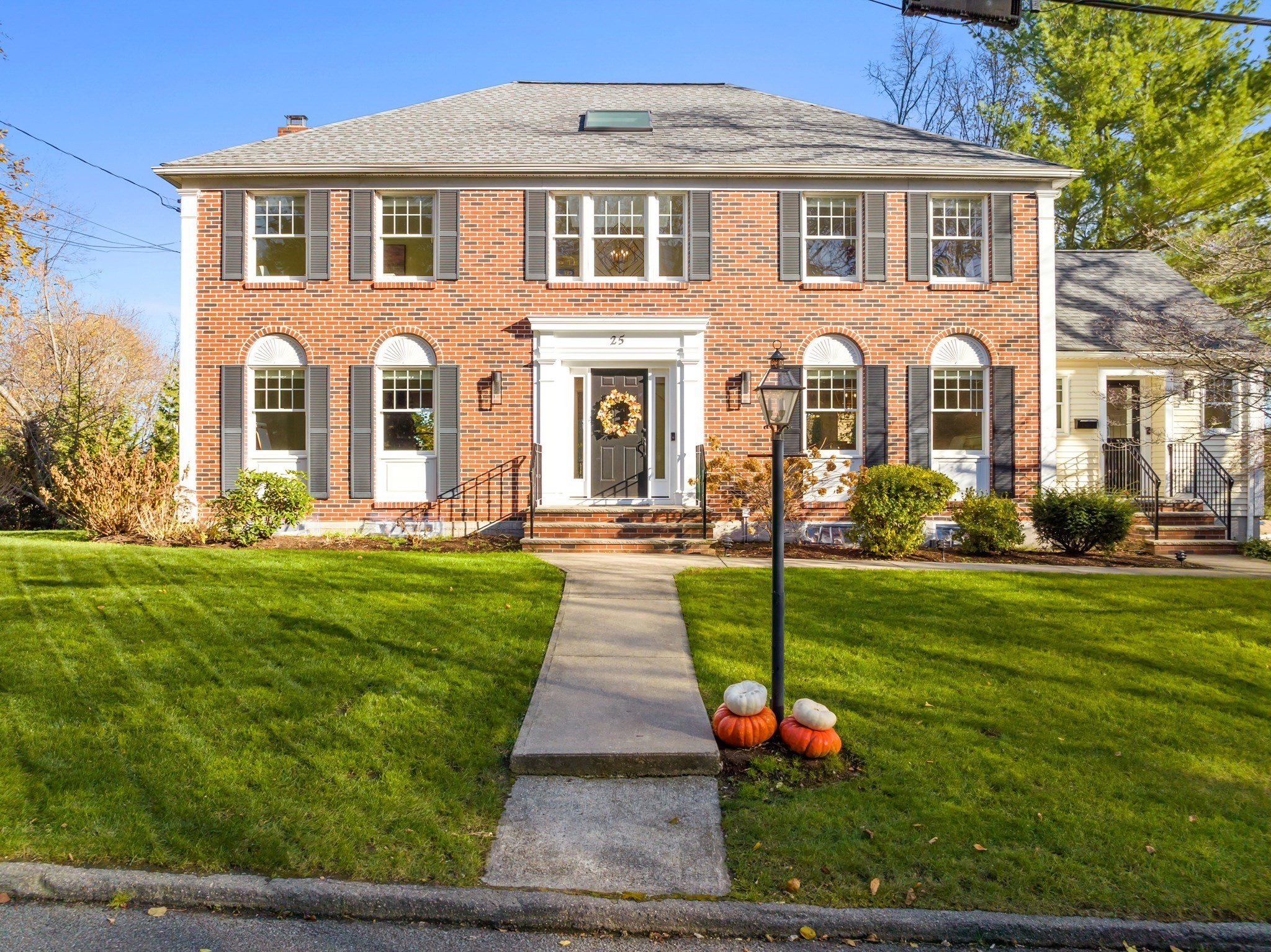 25 Falmouth Rd Property Photo 1