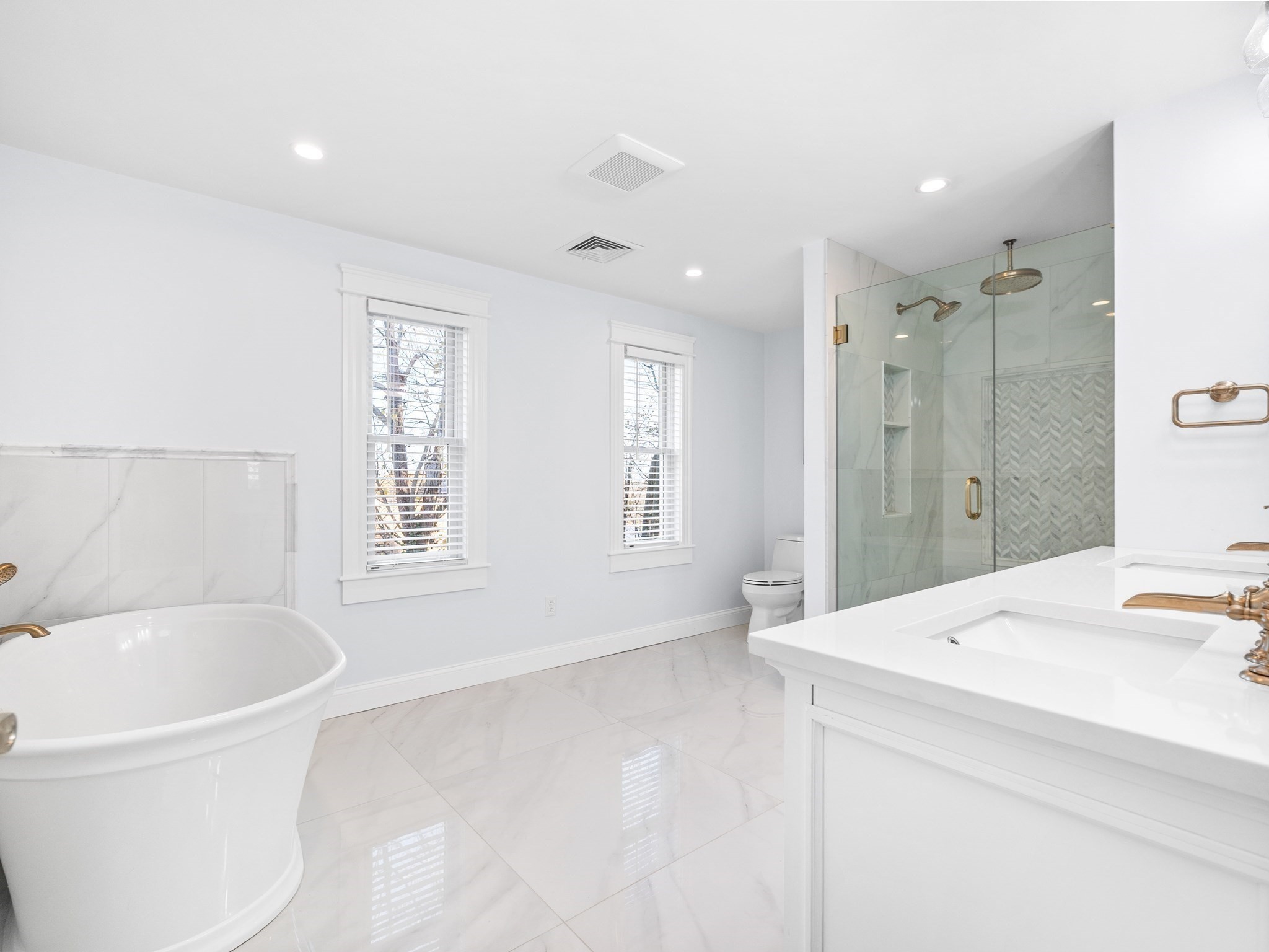25 Falmouth Rd Property Photo 24