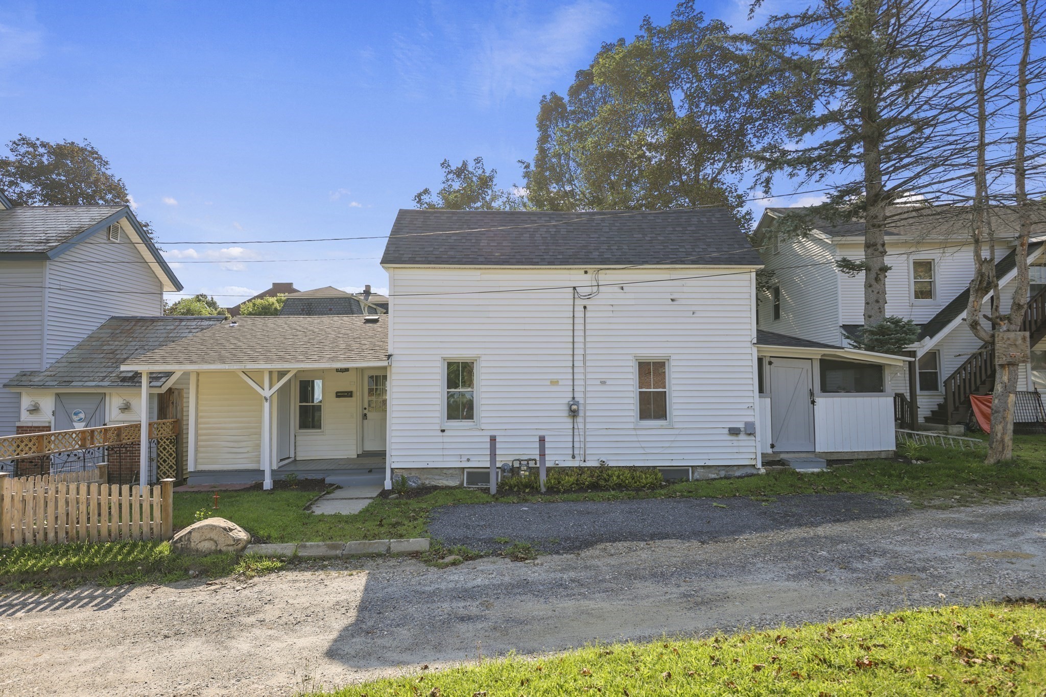1 Noble Pl Property Photo 2