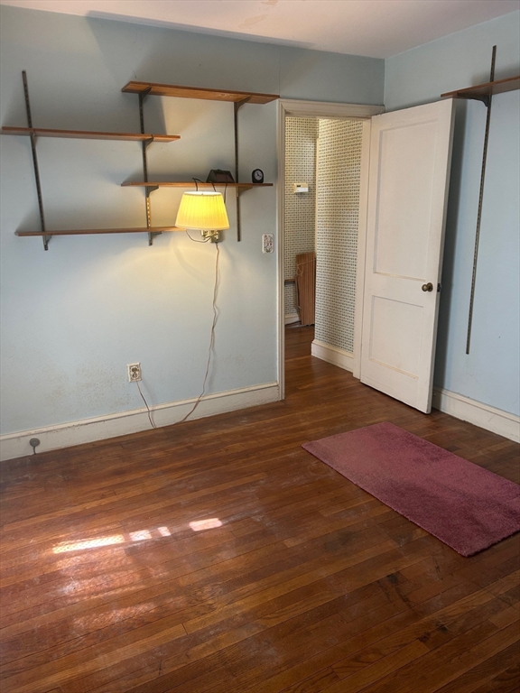 42 Fisher St Property Photo 9