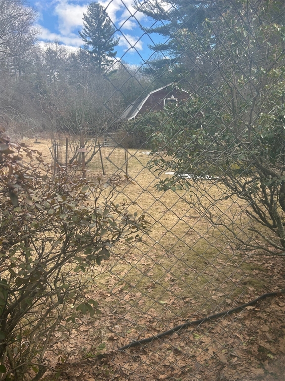 42 Fisher St Property Photo 14