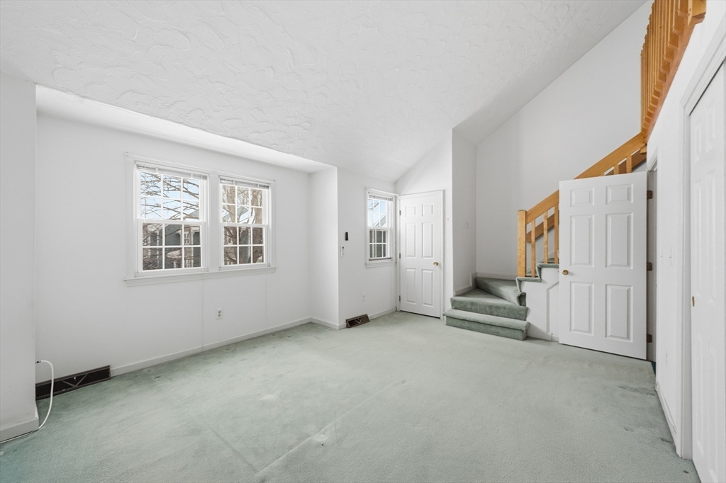 551 Hildreth St # 21 Property Photo 14