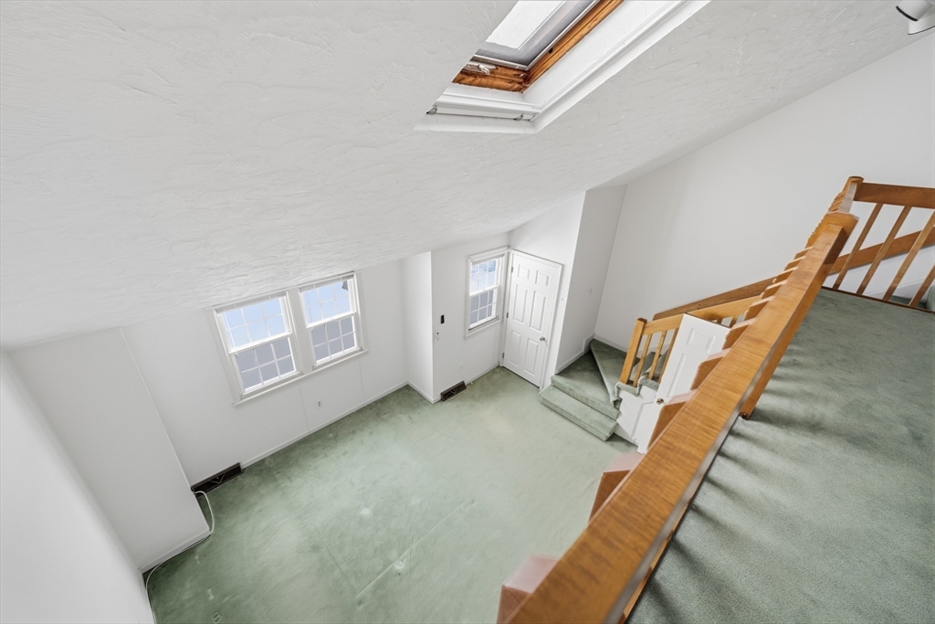 551 Hildreth St # 21 Property Photo 17