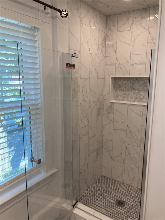 36 Beaconsfield Rd # 2 Property Photo 7