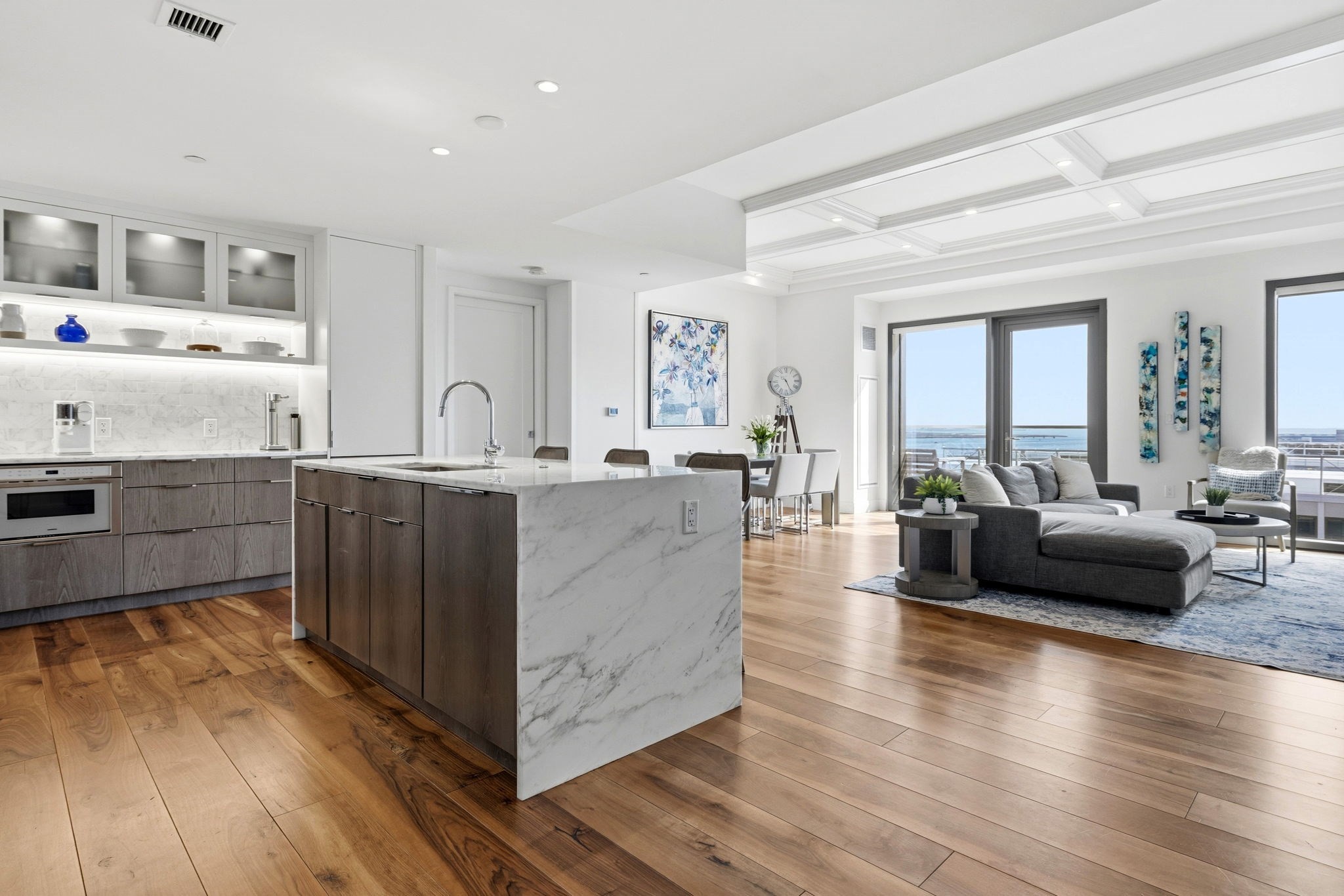 300 Pier 4 Blvd # 8E Property Photo 1