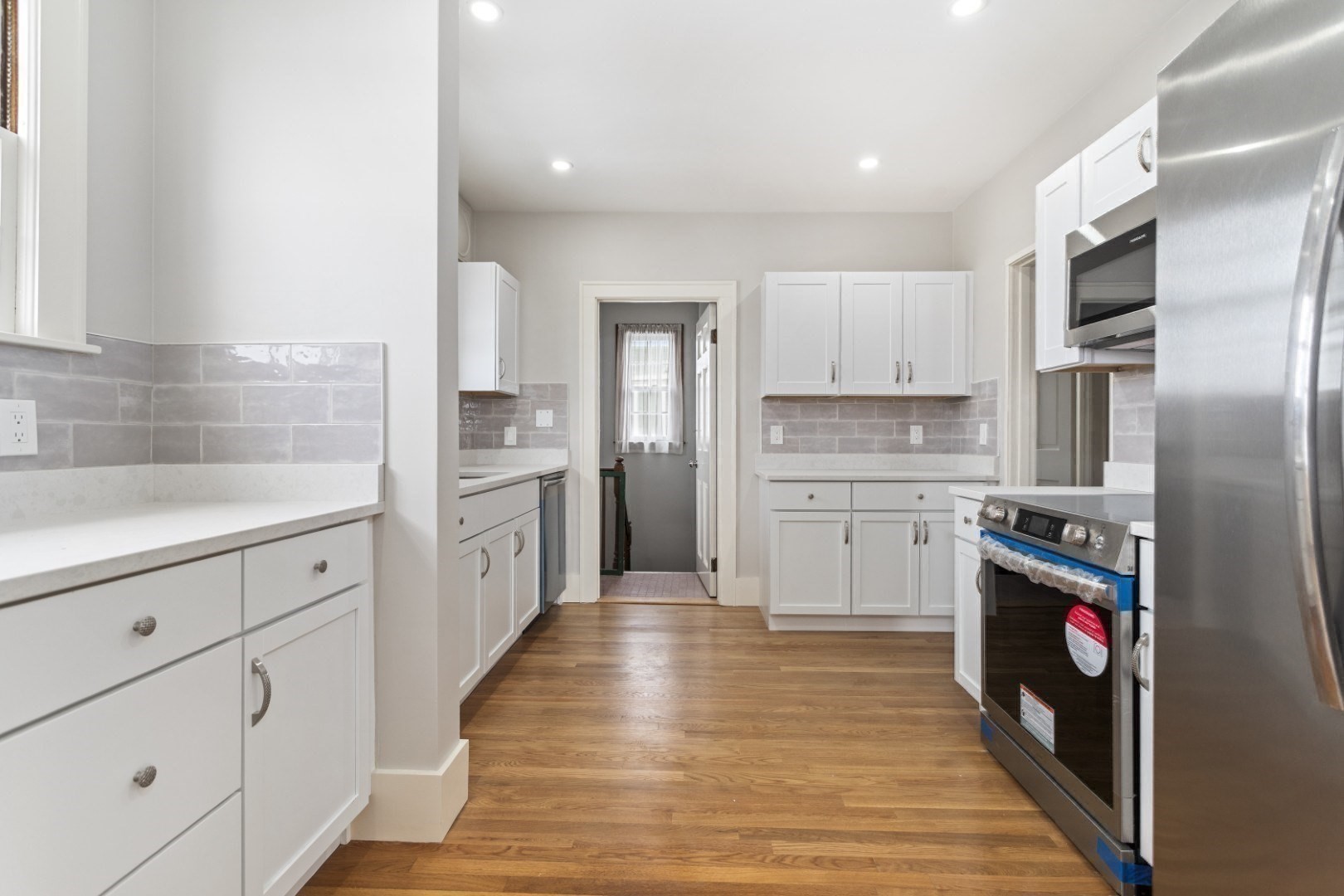 4-6 Common Street Property Photo 16