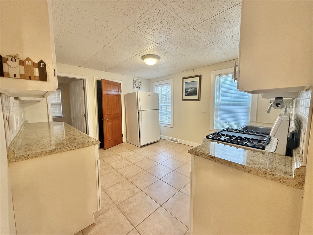 35 Highland Ave # 1 Property Photo 8