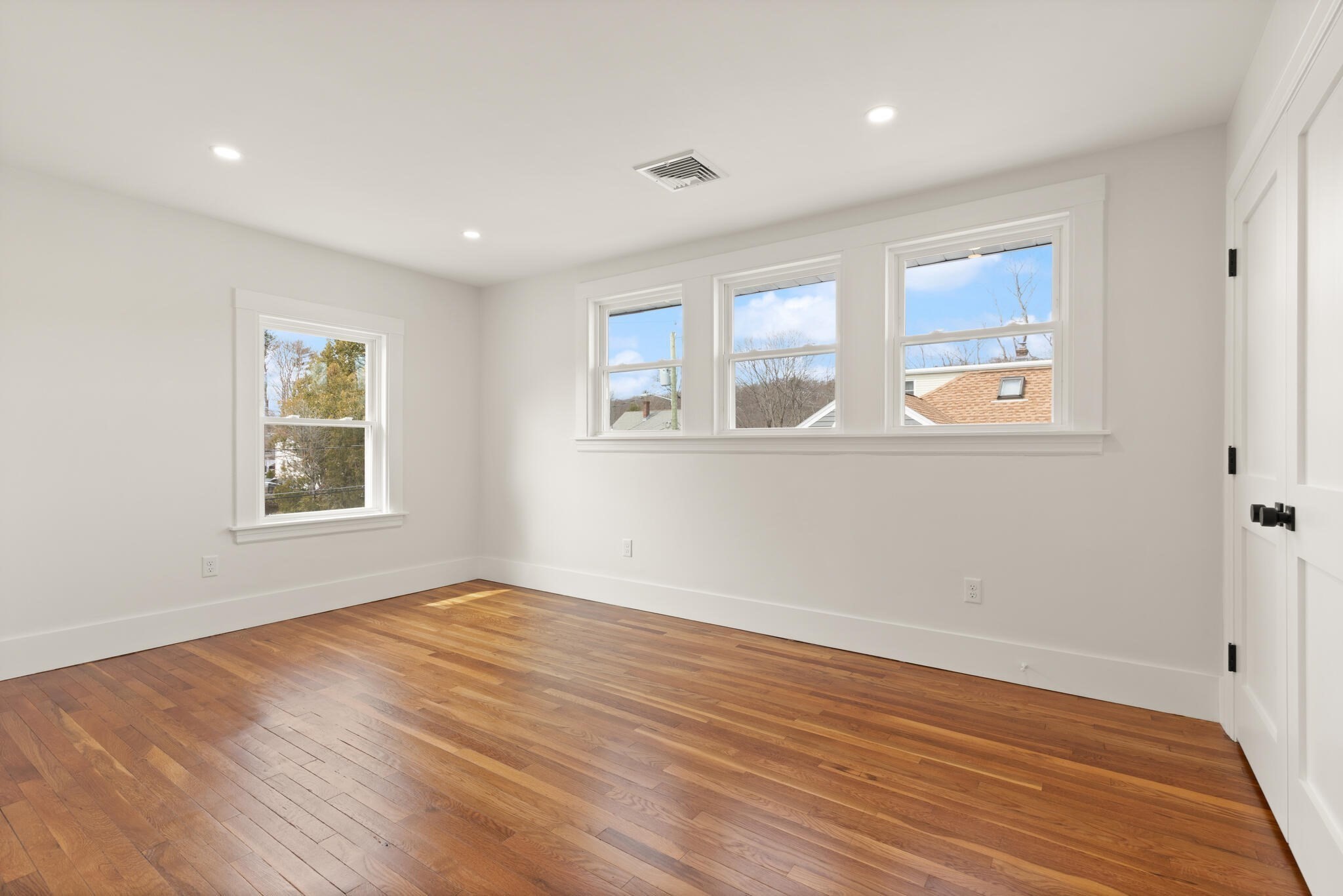 156-158 Waverley Street # 156 Property Photo 14