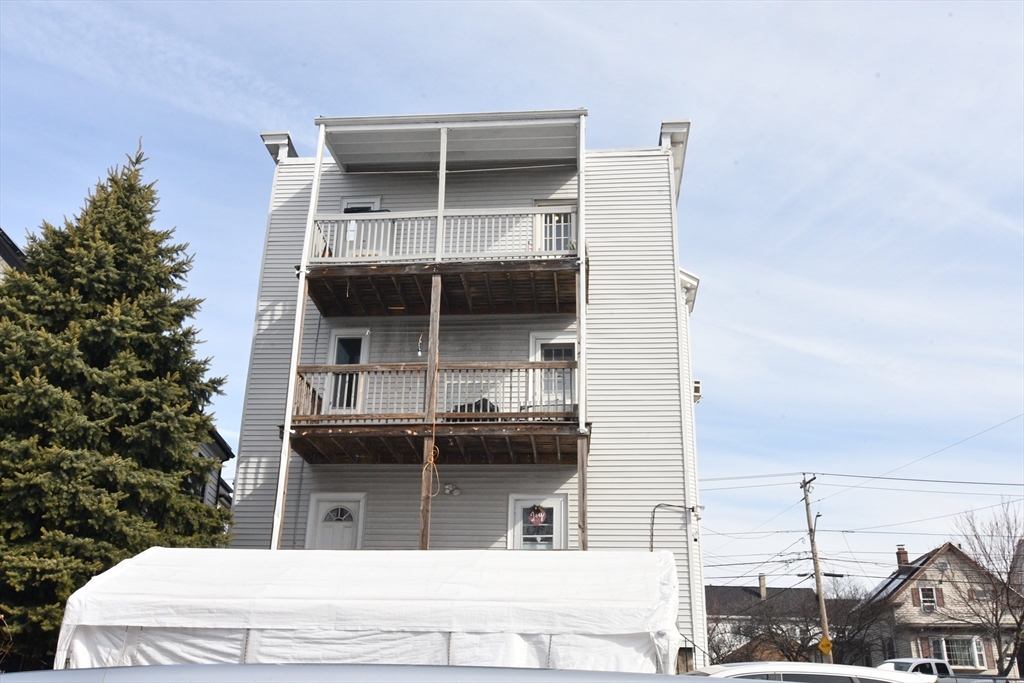 121 Cottage Street Property Photo 5