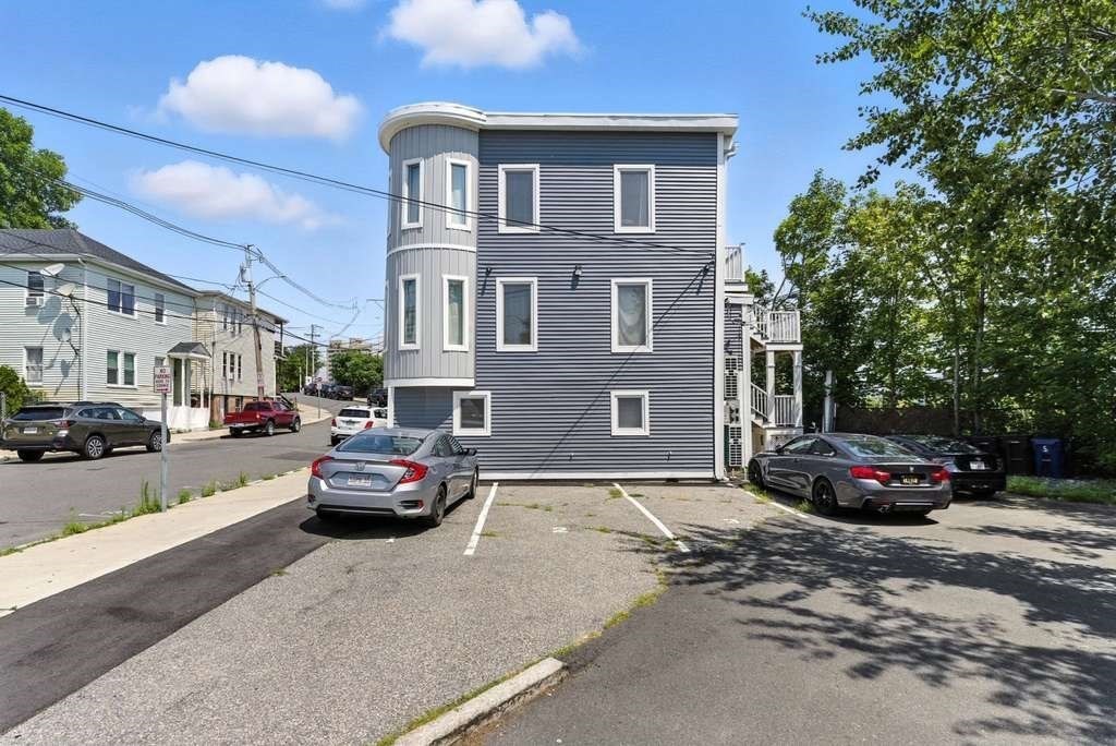 6 Garfield Property Photo 3