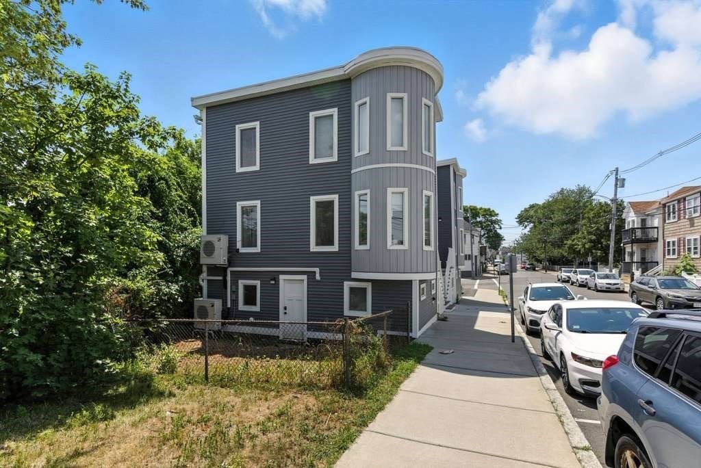 6 Garfield Property Photo 5