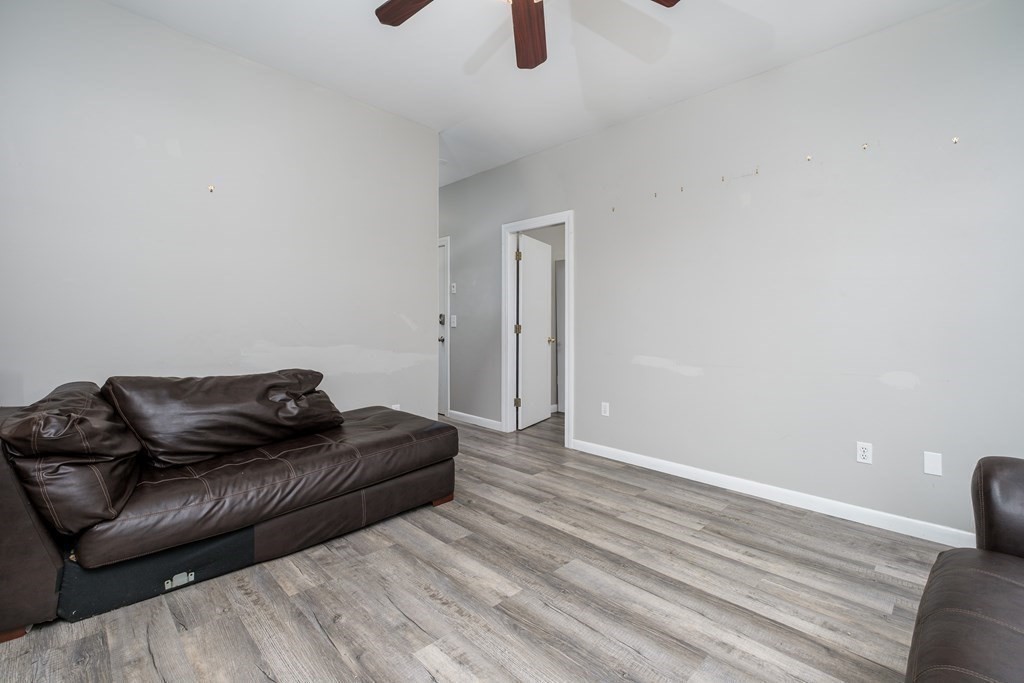 17 O St # 3 Property Photo 3