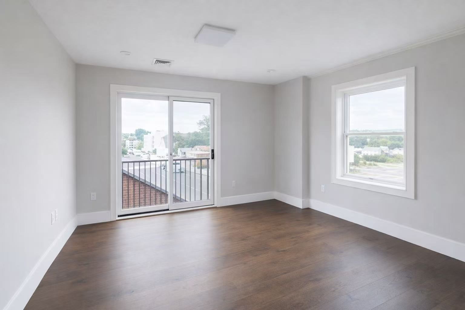 214 Market St # 208 Property Photo 5