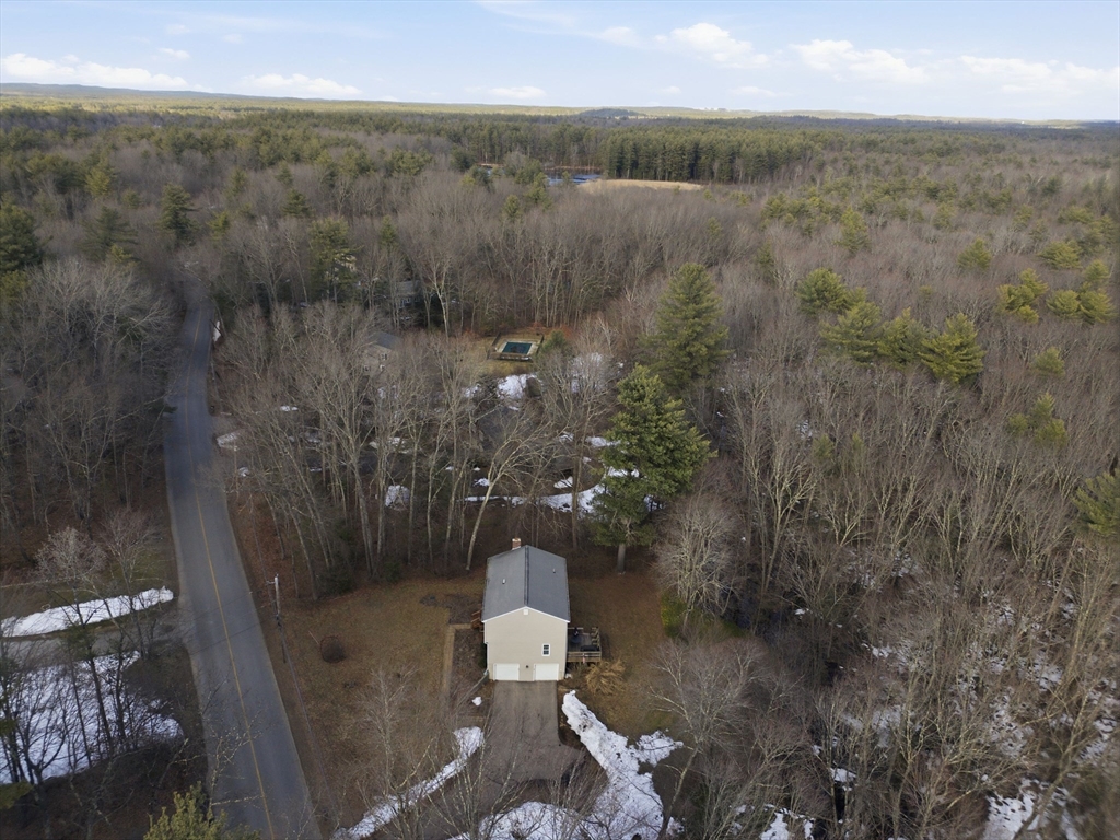 200 Nashua Rd Property Photo 8