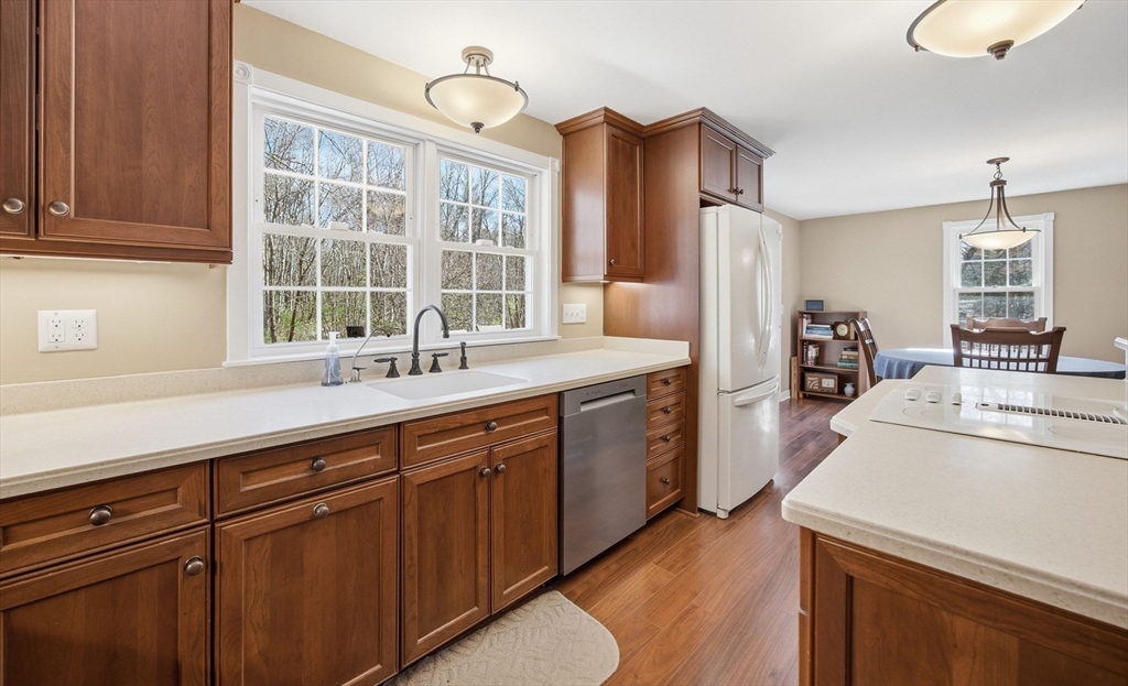 200 Nashua Rd Property Photo 14
