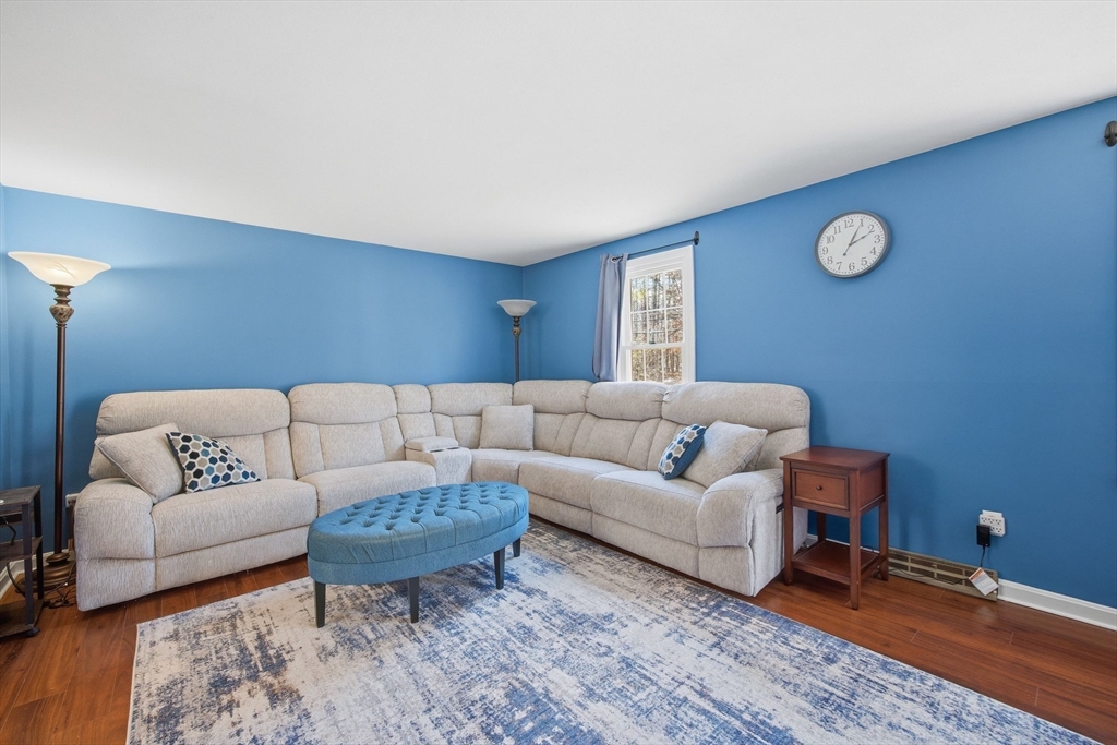 200 Nashua Rd Property Photo 22