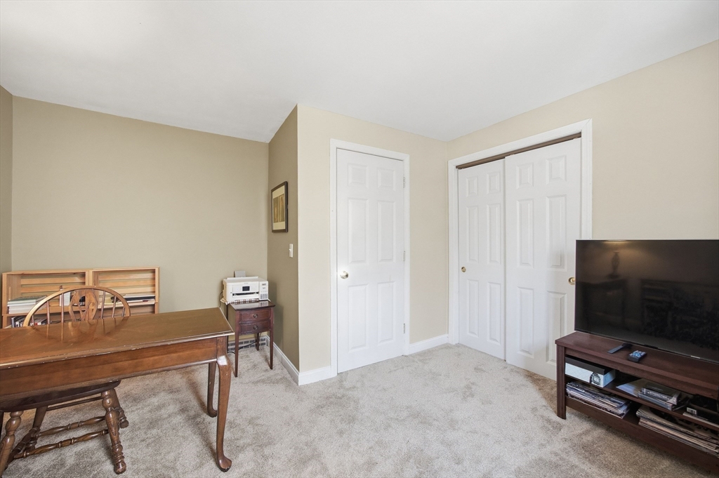 200 Nashua Rd Property Photo 34