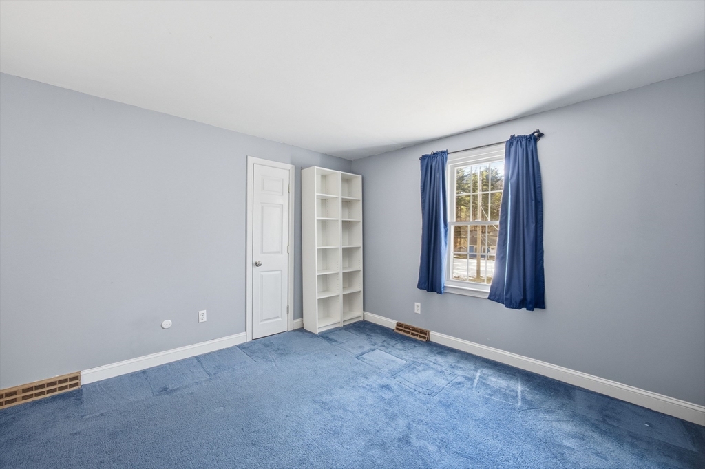 200 Nashua Rd Property Photo 35