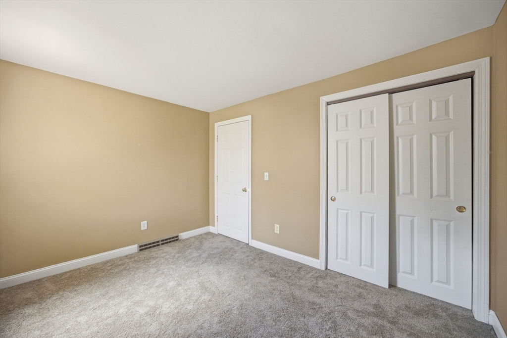 200 Nashua Rd Property Photo 41