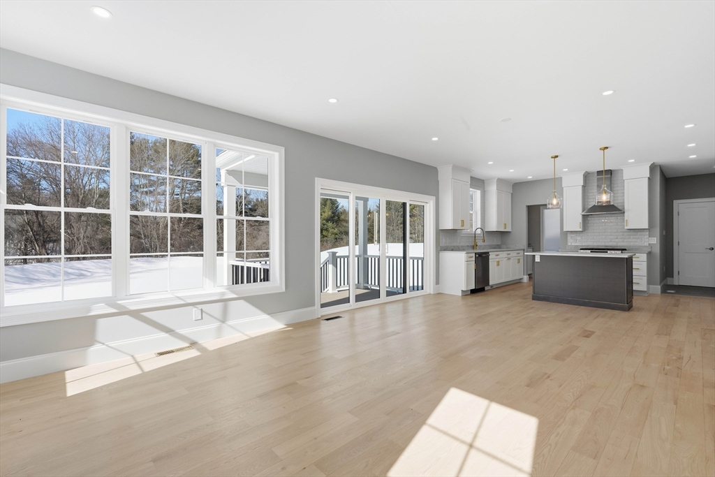 66 Parish Road # 4r Property Photo 11