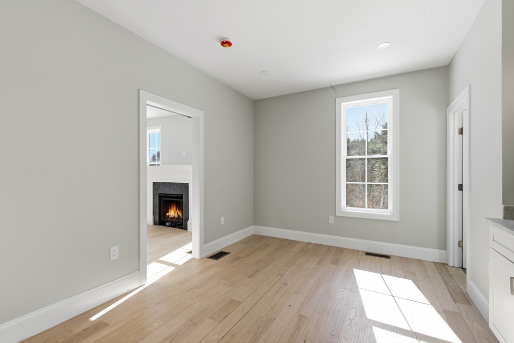 66 Parish Road # 4r Property Photo 17